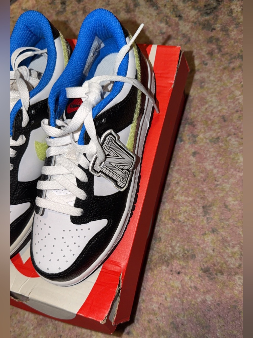 Nike Dunk Low GS "Signal Blue Lemon Twist" - 5.5Y